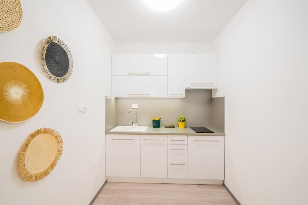 Jungle Apartment Siófok Esterno foto