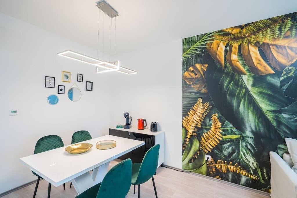 Jungle Apartment Siófok Esterno foto