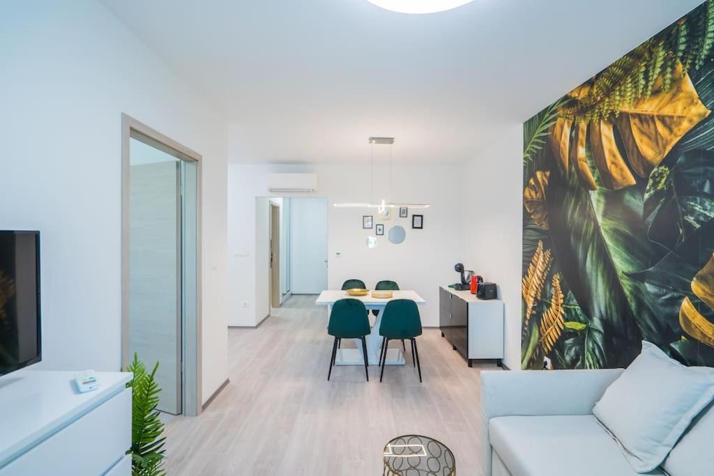 Jungle Apartment Siófok Esterno foto